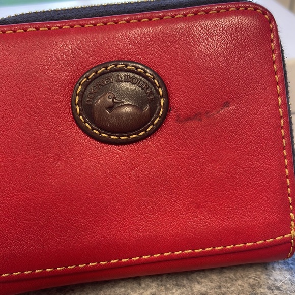 Dooney & Bourke small zip around leather wallet - Picture 2 of 12